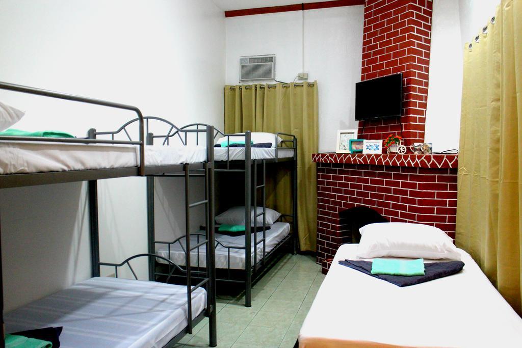 Tagaytay Garden Budgetel - City Center Tagaytay City Chambre photo