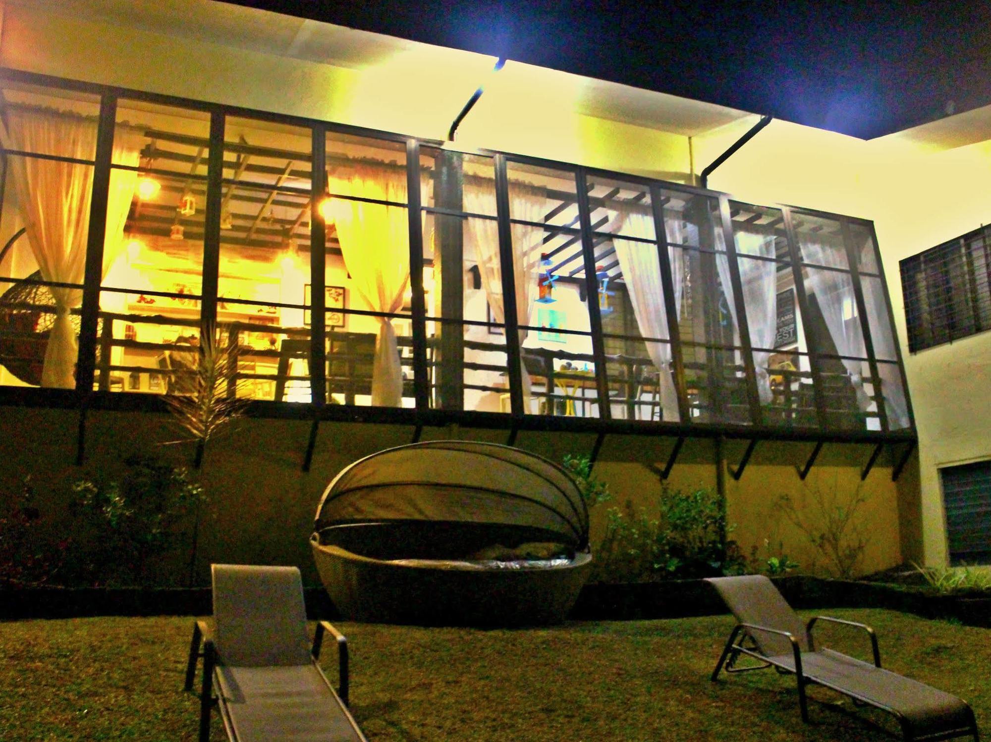 Tagaytay Garden Budgetel - City Center Tagaytay City Extérieur photo
